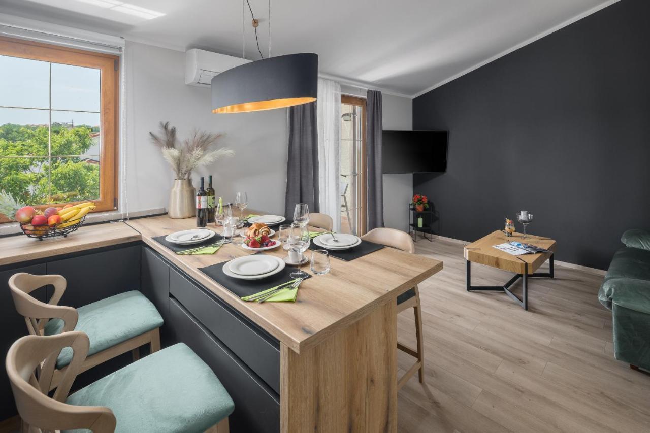 Alena Apartman *