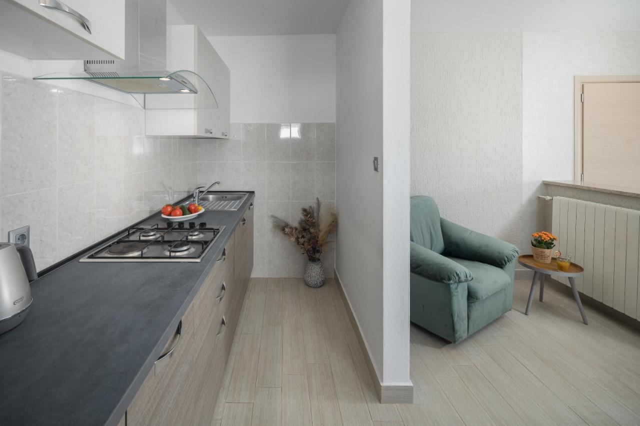 Alena Apartman